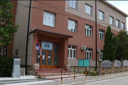 Среща в Основно училище „Христо Ботев” в гр. Цариброд с родители на бъдещи първокласници